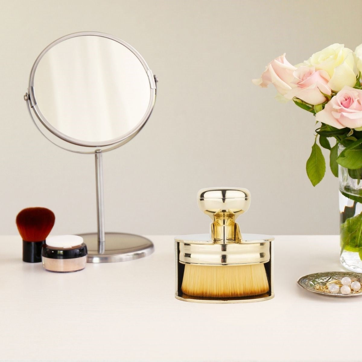 Lumière Pure Paris – Pürüzsüz ve Eşit Dağıtım Sağlayan Yüz & Fondöten Fırçası